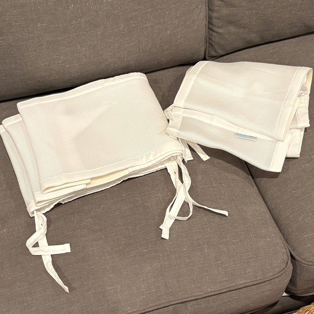 BreathableBaby White Mesh Crib Liner